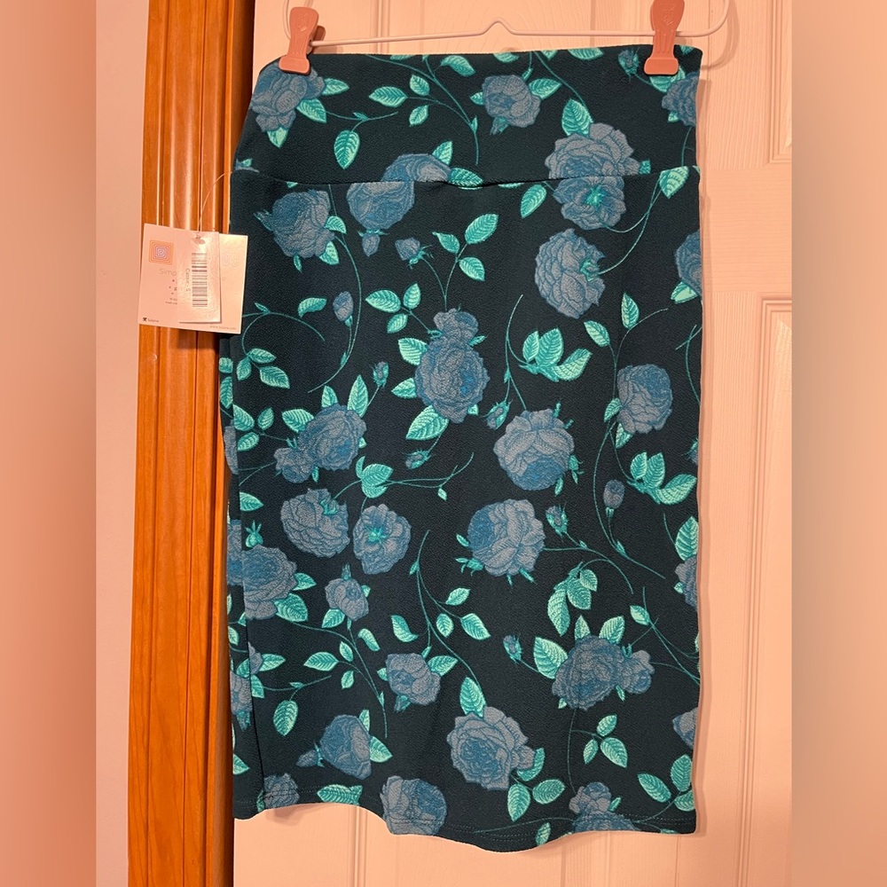 LuLaRoe Cassie Skirt with Teal and Blue Floral Pattern NWT
